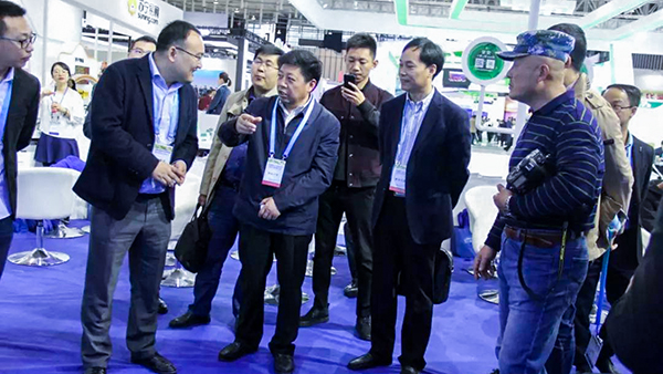 ����ʡ������Ф�������г�һ�С�ɽ��ʡũ��ҵ��Ϣ���ķ�ҫ������ݰ��չλ��