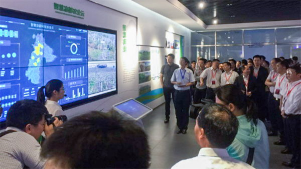 ����쵼�ι�������ũ�ǻ������Ƽ�ũҵ��ƽ̨