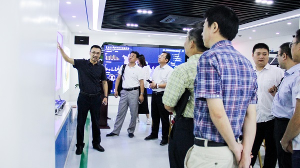 ������ũ���³�������Ϊ�쵼����