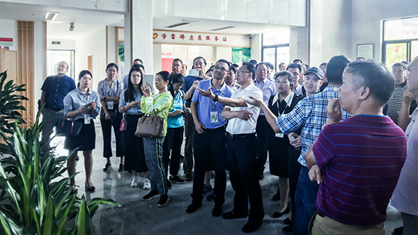 ��������¶��³���Ͷ���ϵĲ��溦���Ԥ��ϵͳ�����뽻��