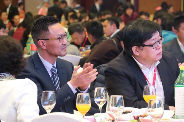 �ٱ�������������ǣ