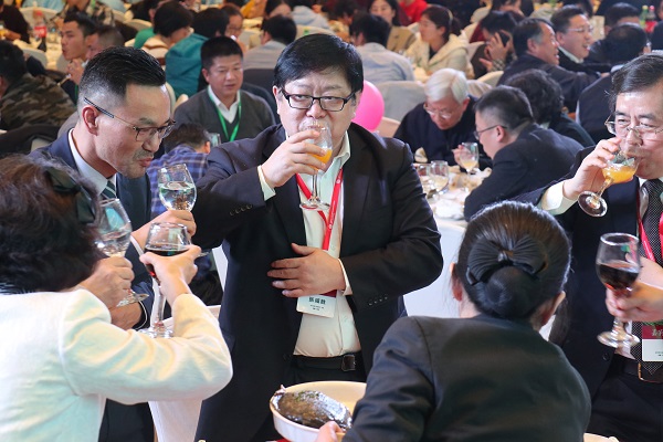 �ٱ�������������ǣ