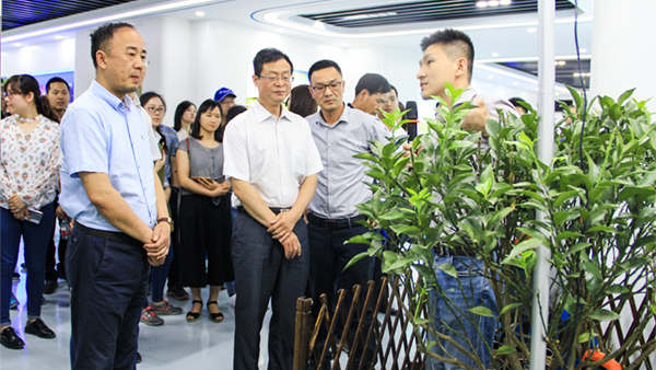 лÖ÷ÈÎÒ»ÐвιÛÍÐÆÕÔÆÅ©Õ¹Ìü