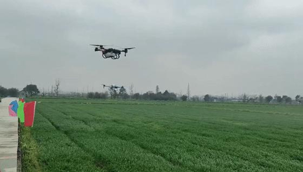 ÎÞÈË»úÅçÈ÷