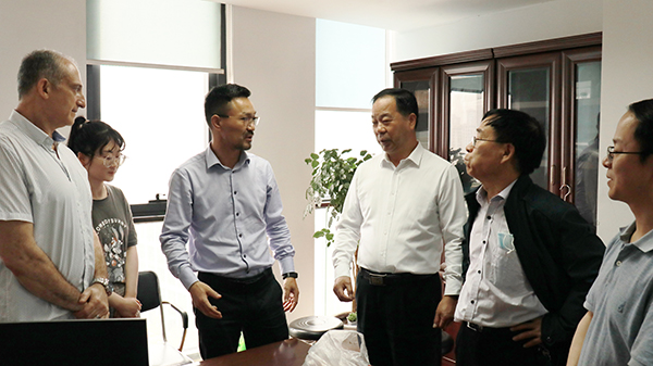 �й�ũҵ�����ƹ�Э��᳤�����������鳤�Ż���ݰ��������ũ����ι�